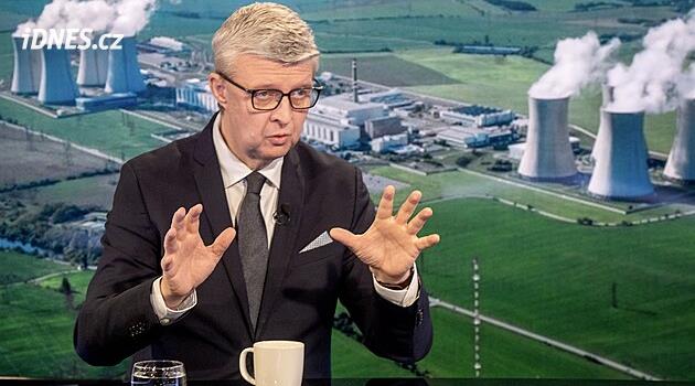 L’Intelligence Artificielle comme Moteur de la Croissance Économique: Au-Delà des Politiques Traditionnelles